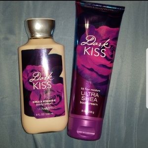 Dark kiss bath & bodyworks set new